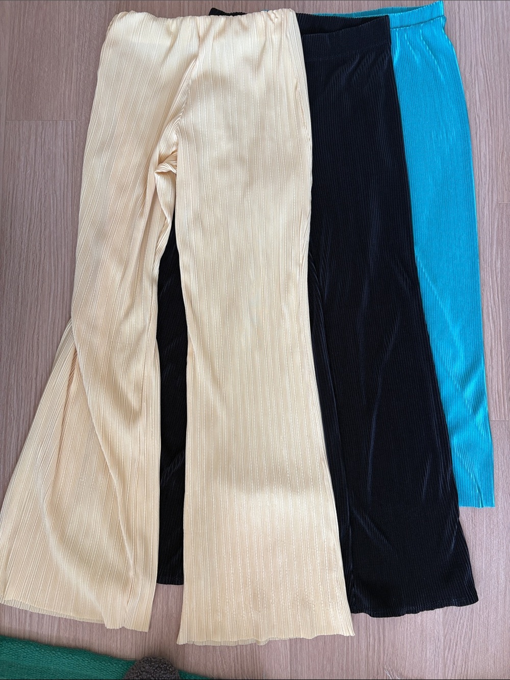 Women’s ribbed pants bundle